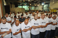 بالفيديو والصور: شعائر صلاتي العشاء والتراويح من مسجد السكسك المحرر بمدينة يافا